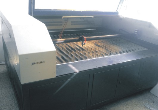 laser_1610_01.jpg